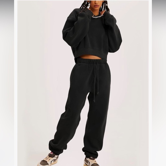 Black, 2 piece sweat set by flygo - Picture 6 of 6